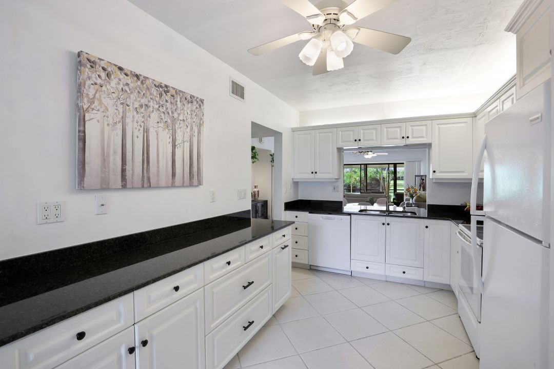 1812 Kings Lake Blvd #103, Naples, FL 34112
