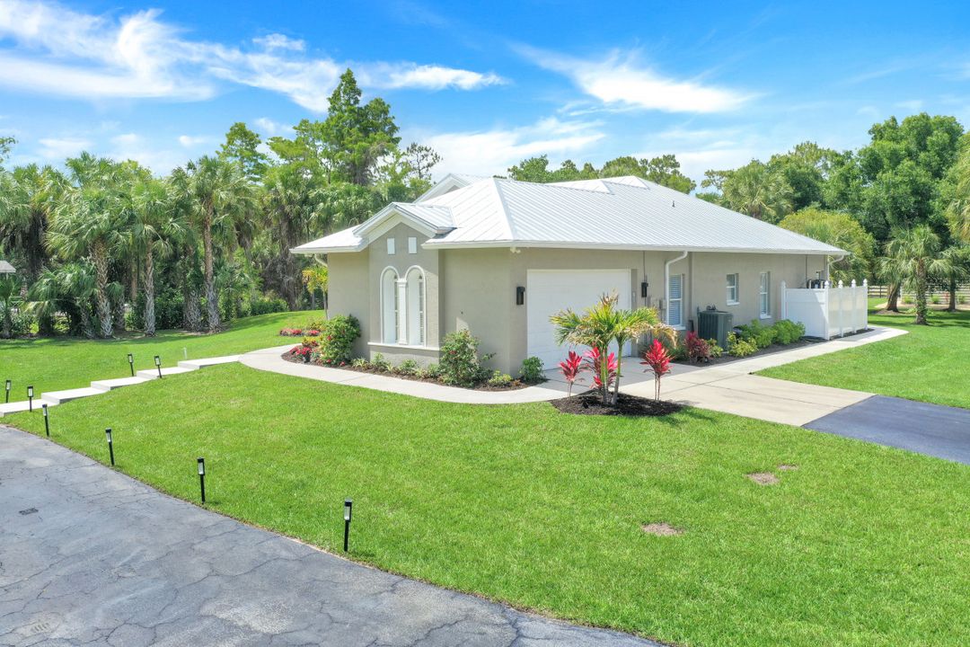 3311 11th Ave SW, Naples, FL 34117