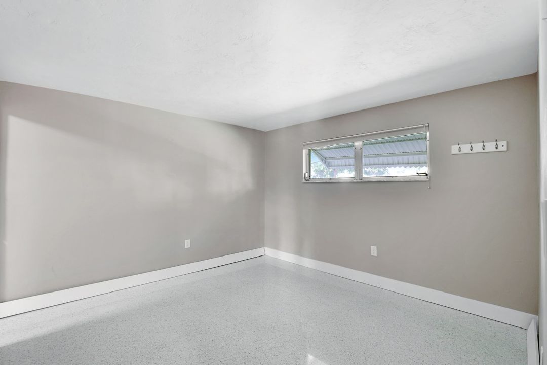 4929 SW 3rd Ave, Cape Coral, FL 33914