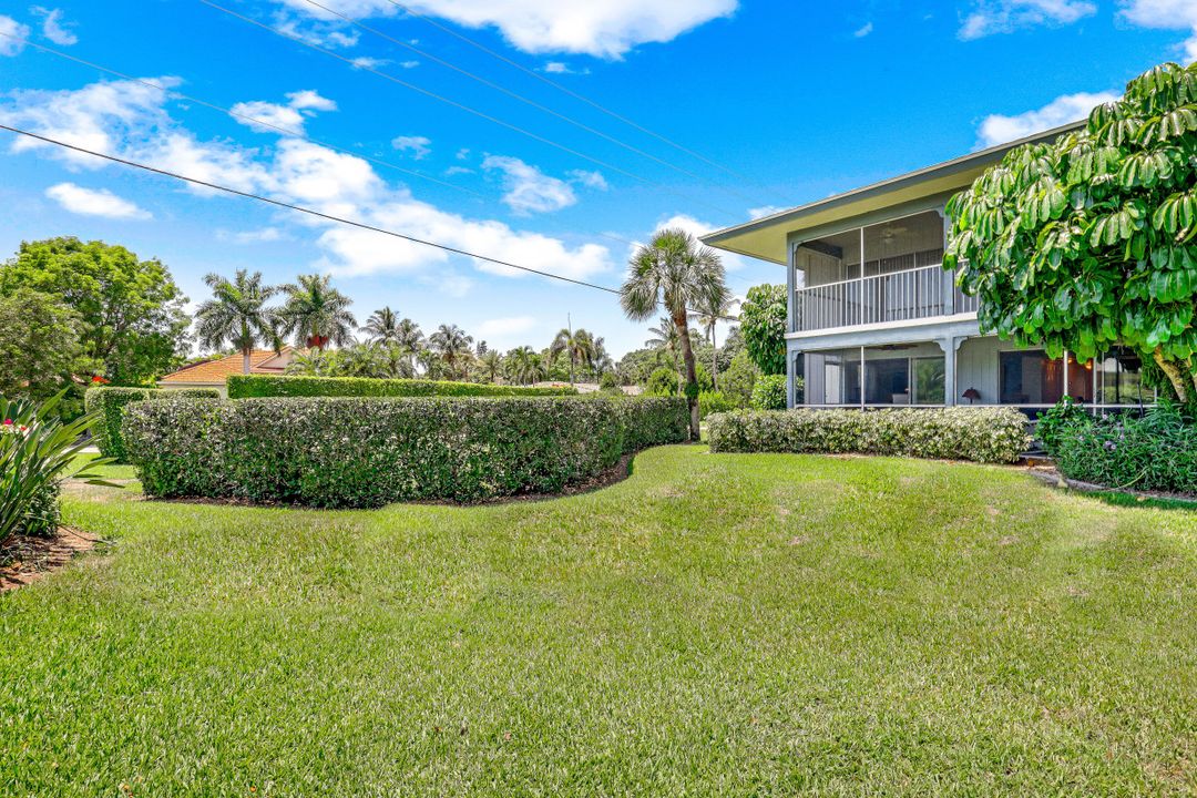 3300 Binnacle Dr #101, Naples, FL 34103