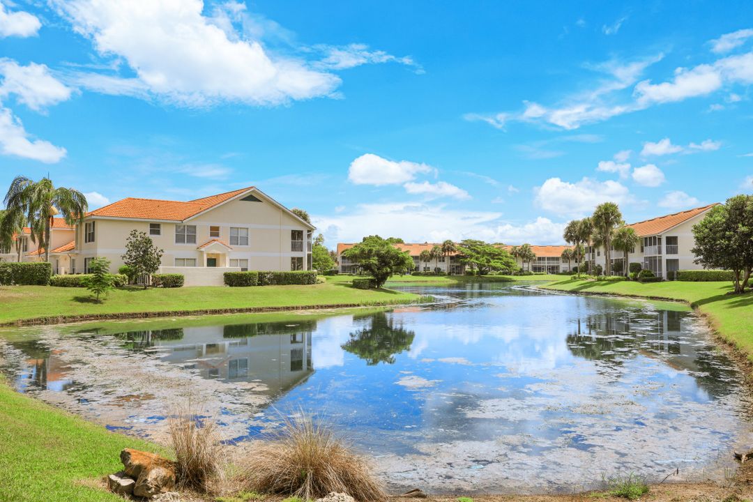 4940 Deerfield Way #203, Naples, FL 34110