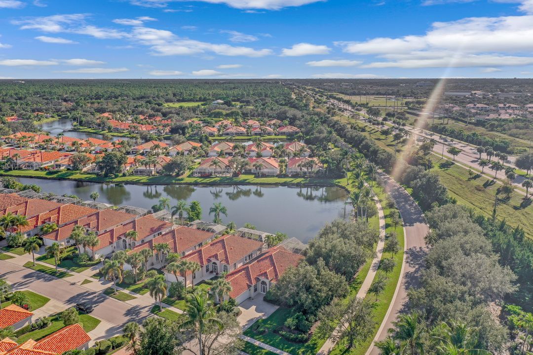 3400 Donoso Ct, Naples, FL 34109