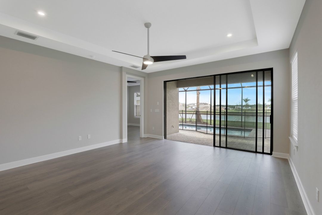 15223 Tolmino St, Naples, FL 34114