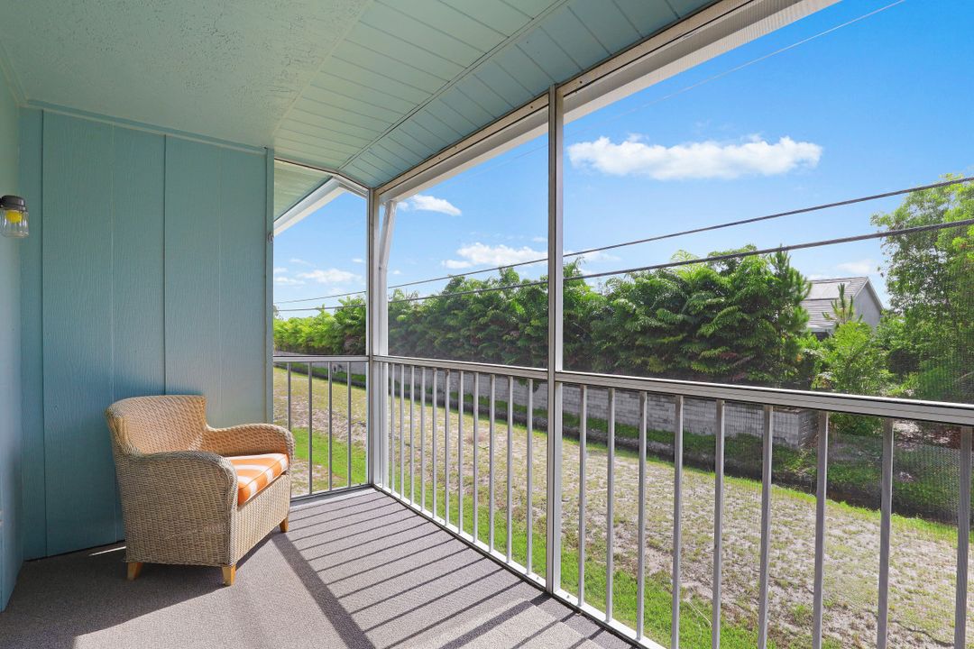 140 Cypress Way E #607, Naples, FL 34110