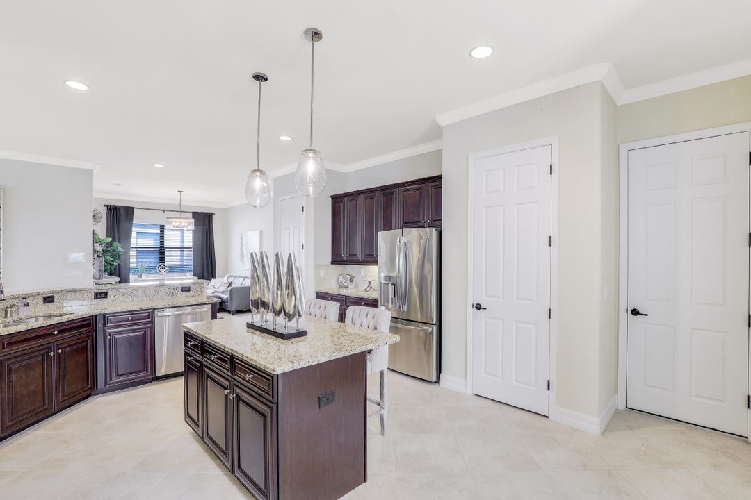 28544 Longford Ct, Bonita Springs, FL 34135