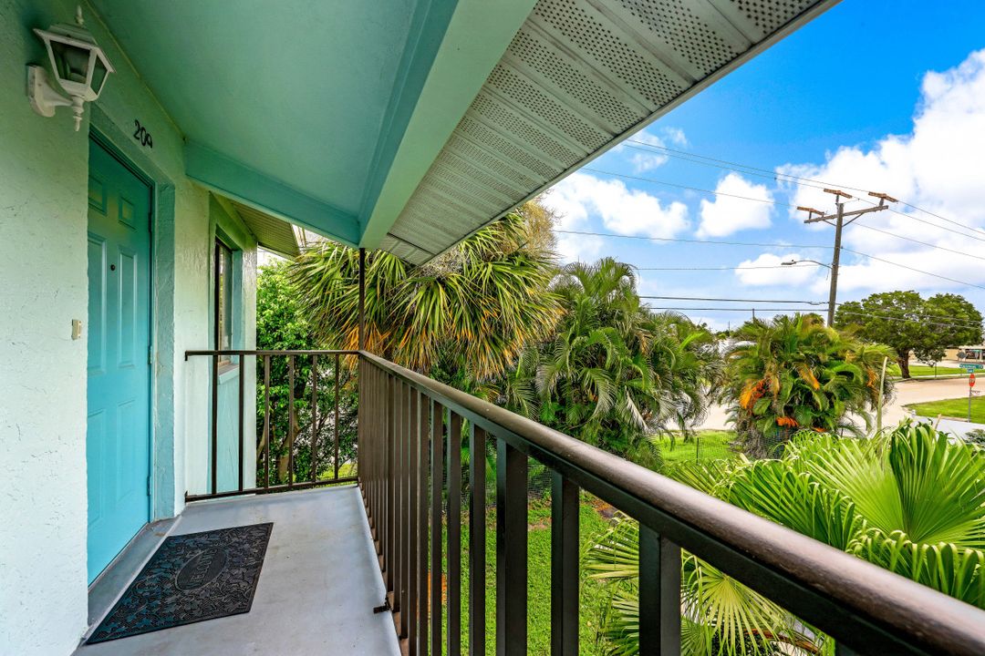 4904 Vincennes St #209, Cape Coral, FL 33904