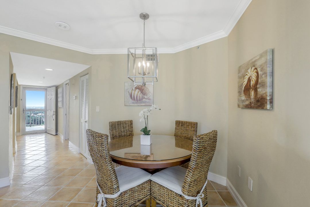 40 Seagate Dr #1203, Naples, FL 34103