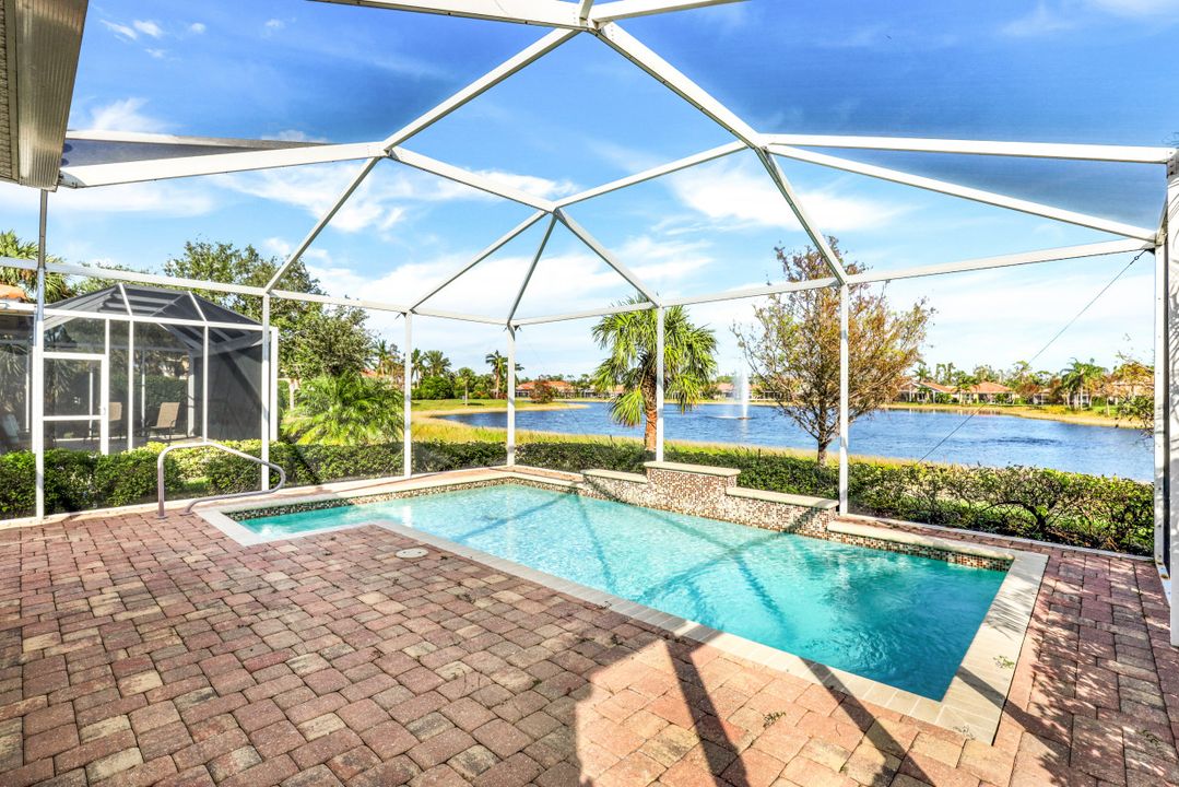 9400 La Bianco St, Fort Myers, FL 33967