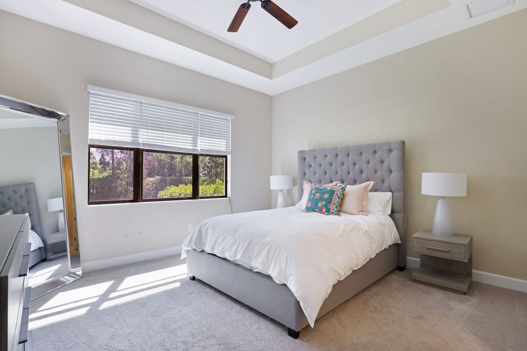 9181 Isla Bella Cir, Bonita Springs, FL 34135