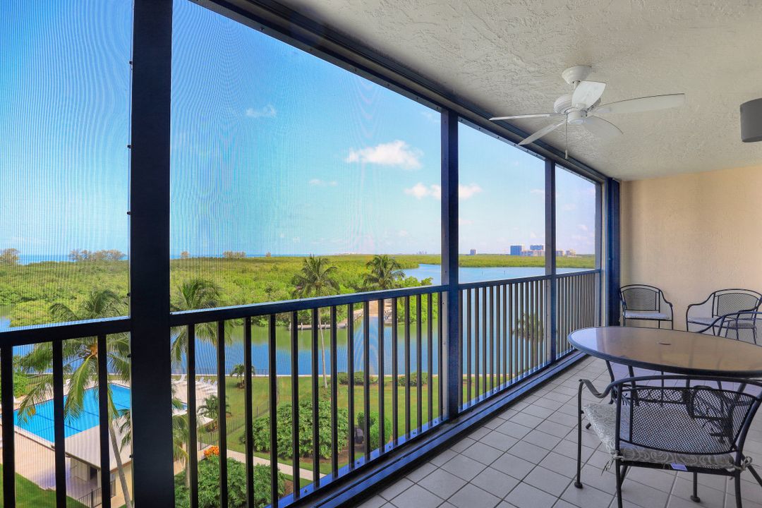 17 Bluebill Ave #602, Naples, FL 34108