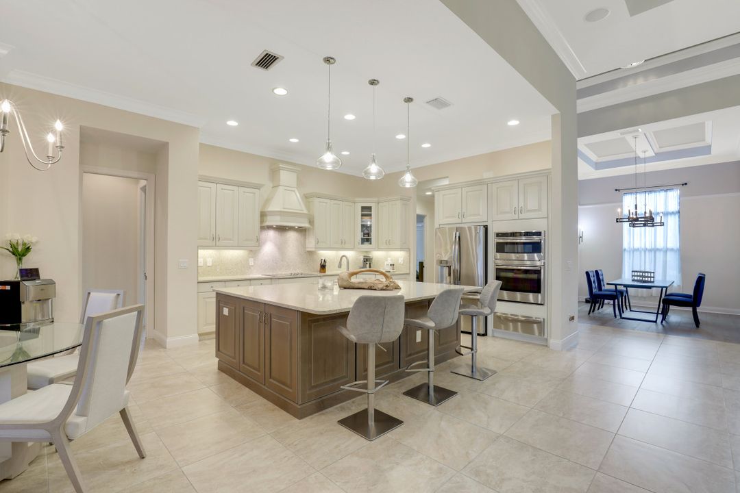 9539 Via Lago Way, Fort Myers, FL 33912