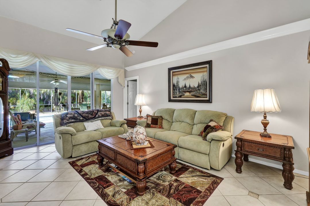 131 Plantation Cir, Naples, FL 34104