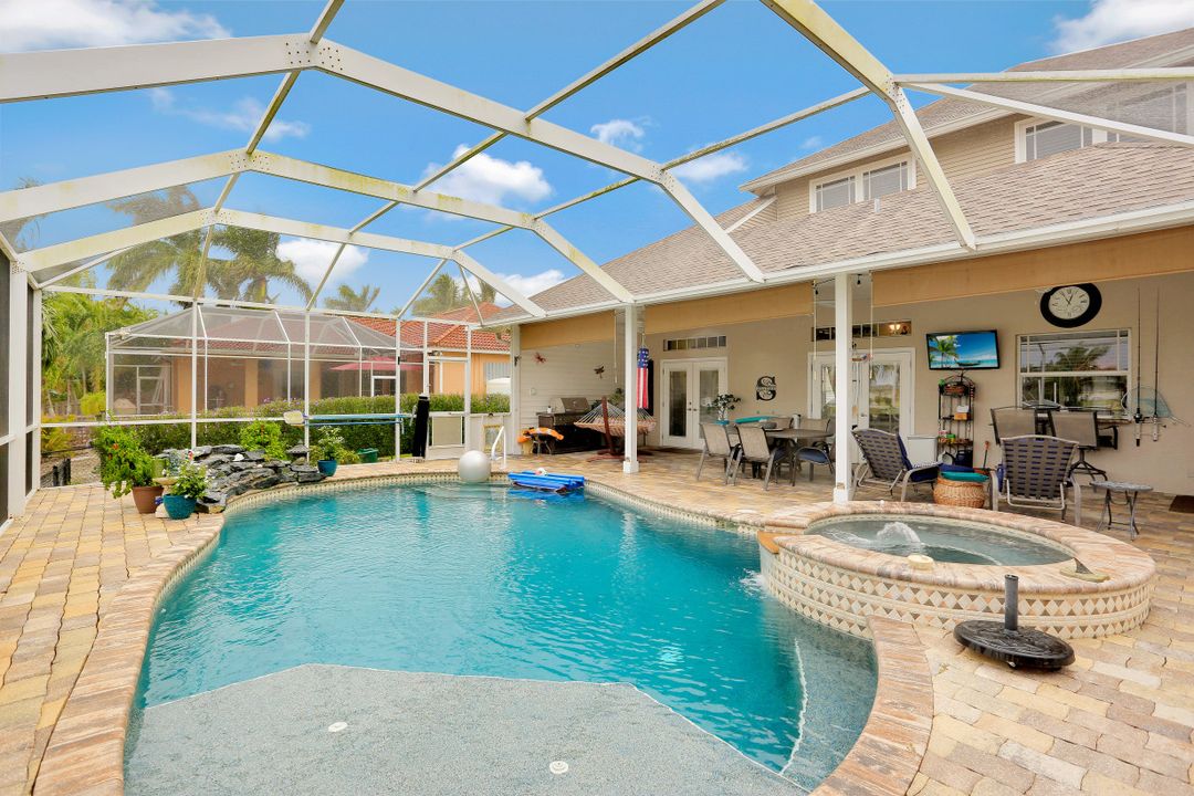 2718 NW 42nd Pl, Cape Coral, FL 33993