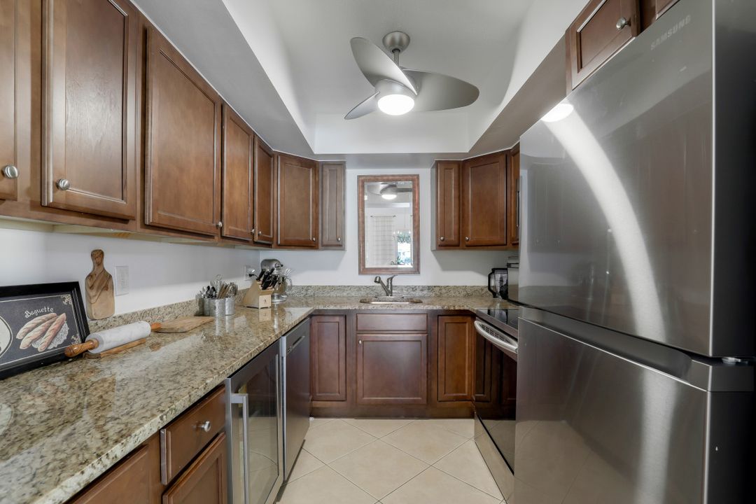 146 Harrison Rd, Naples, FL 34112