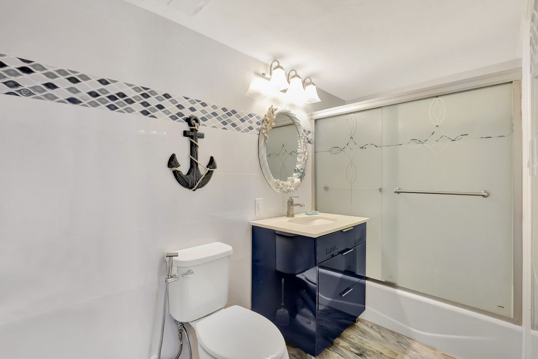 1 Bluebill Ave #703, Naples, FL 34108