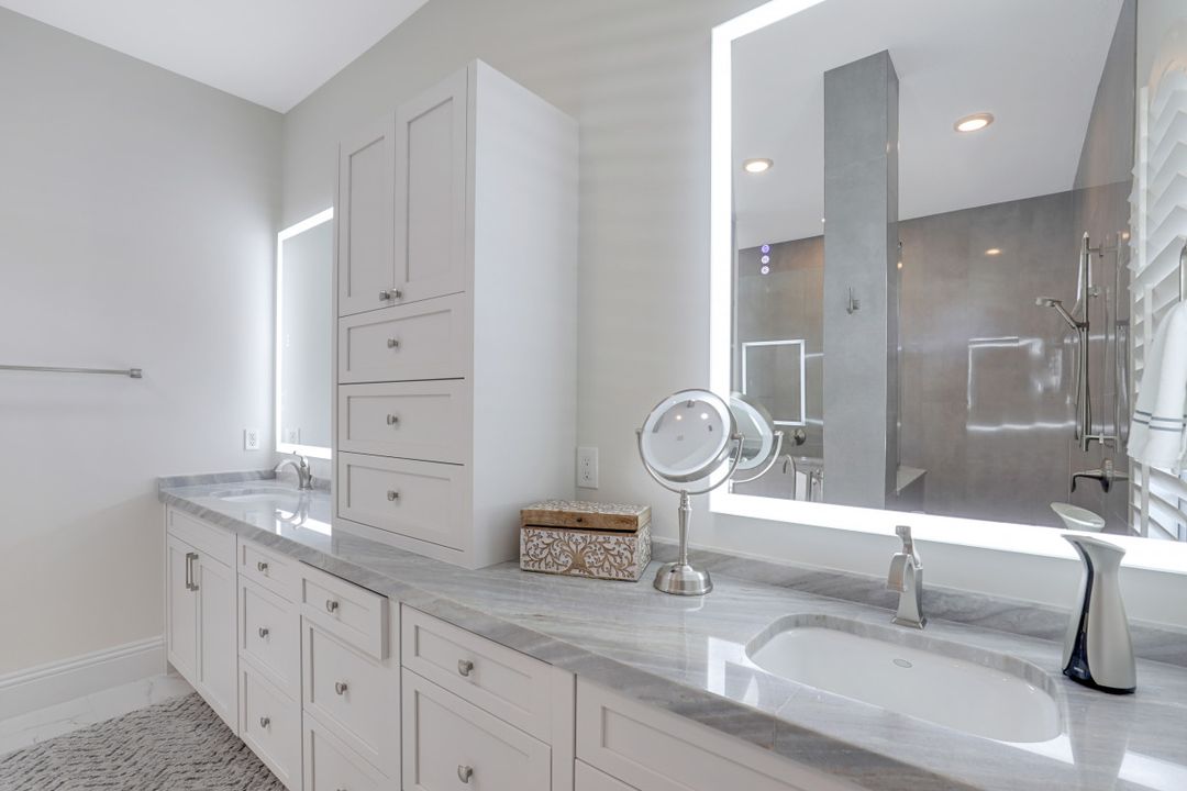 7323 Acorn Way, Naples, FL 34119