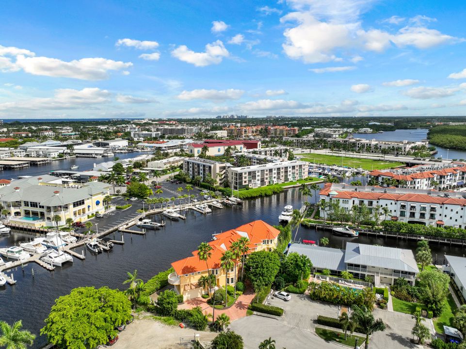 1305 Curlew Ave, Naples, FL 34102