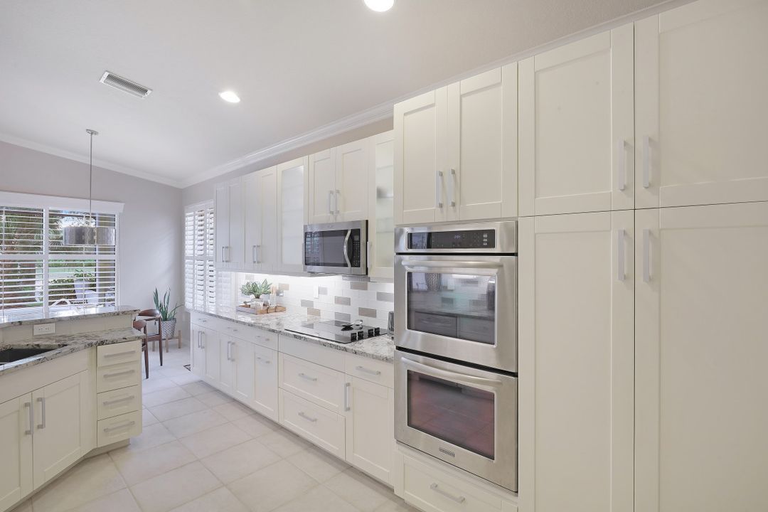 12832 Brynwood Way, Naples, FL 34105