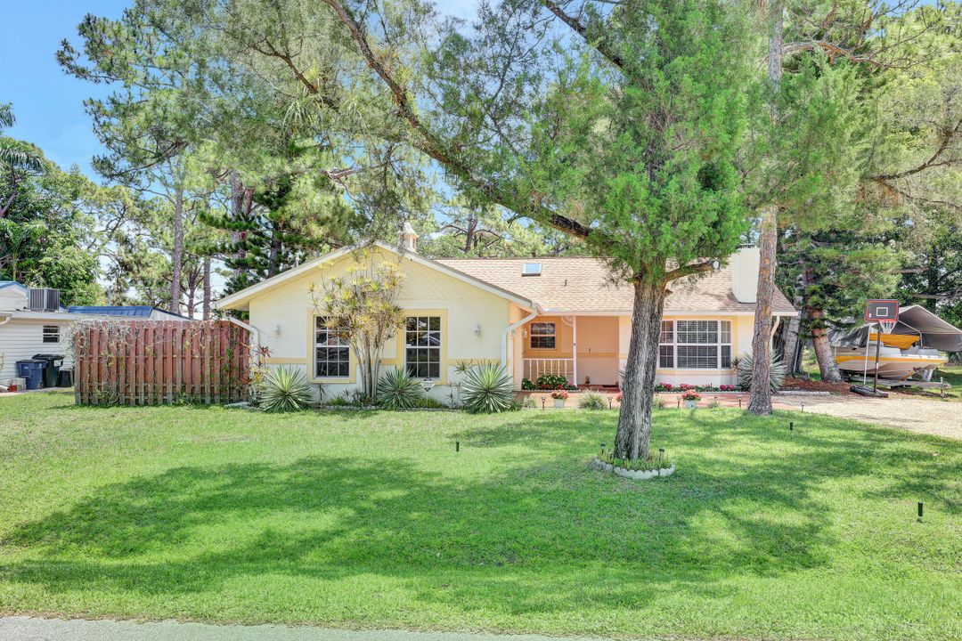 7160 Vassar Dr, Fort Myers, FL 33908