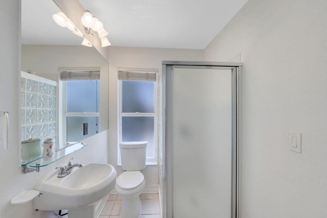 3332 SE 22nd Pl, Cape Coral, FL 33904