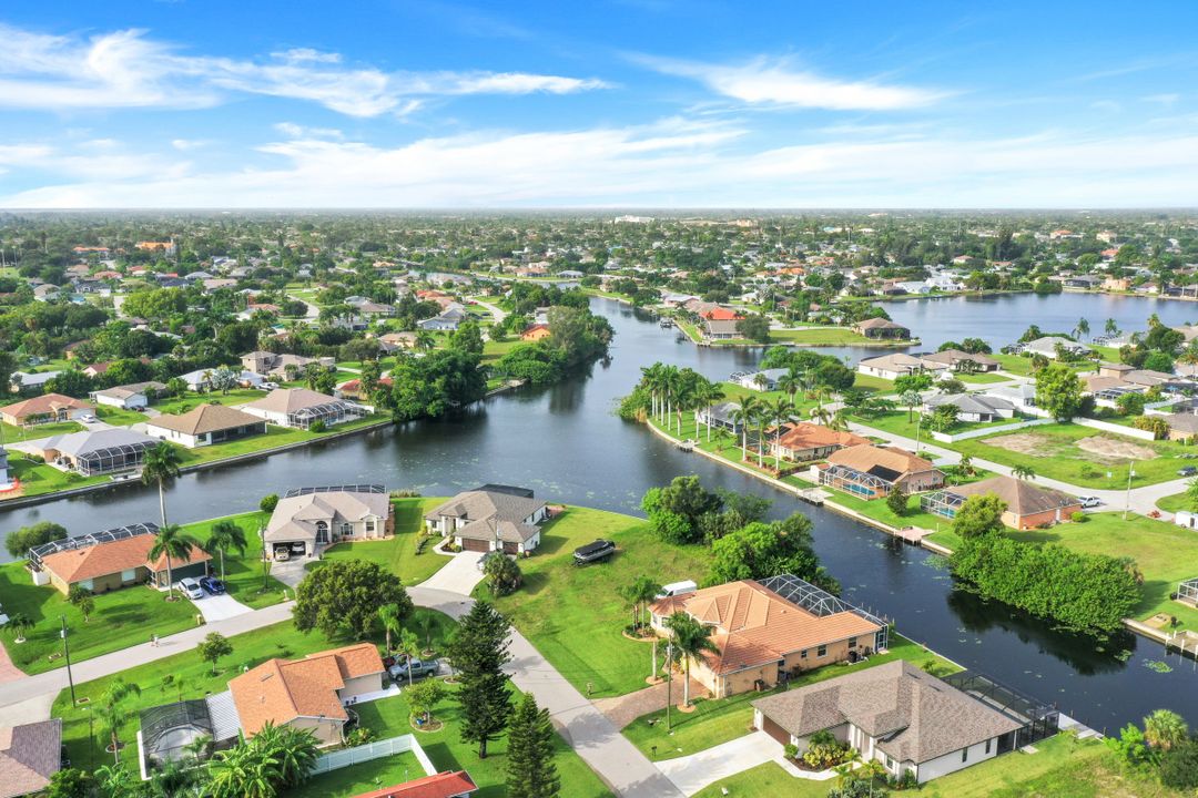 506 NE 21st Pl, Cape Coral, FL 33909