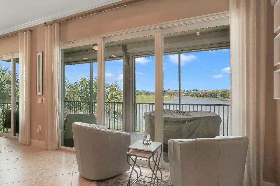 8787 Coastline Ct #201, Naples, FL 34120