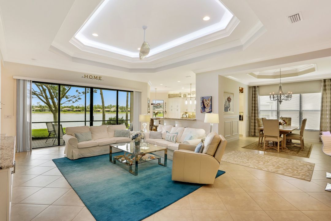 3883 Gibralter Dr, Naples, FL 34119