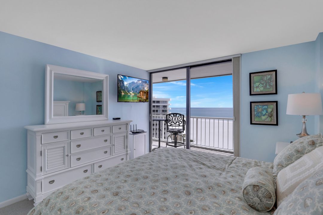 320 Seaview Ct #1805, Marco Island, FL 34145