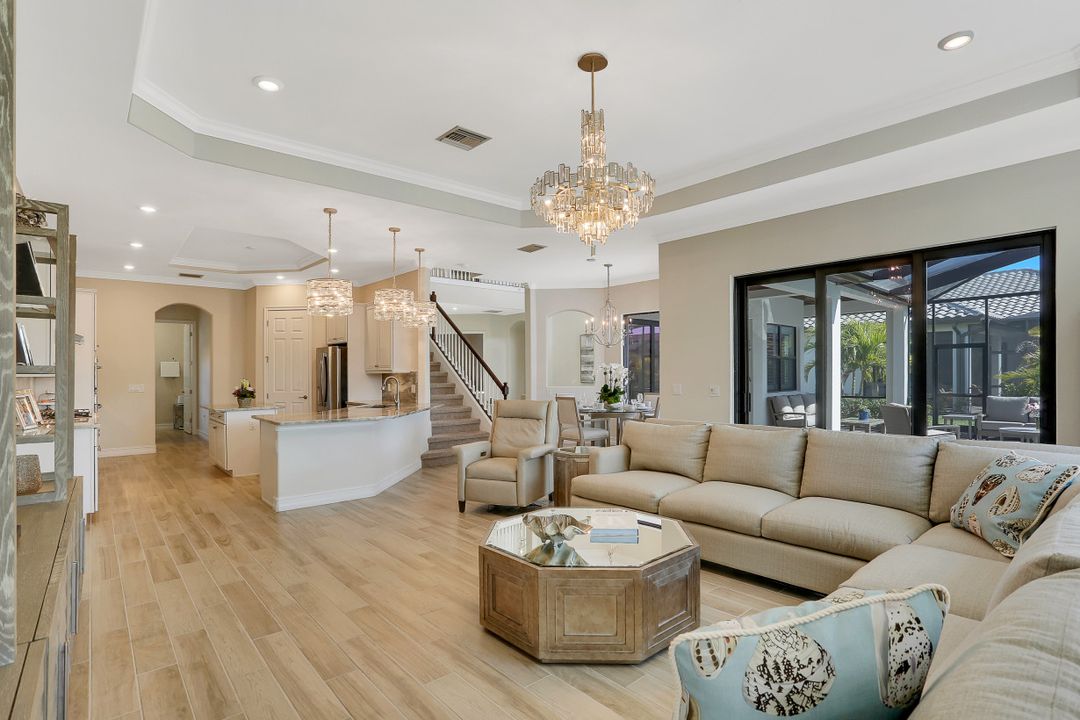 2296 Somerset Pl, Naples, FL 34120