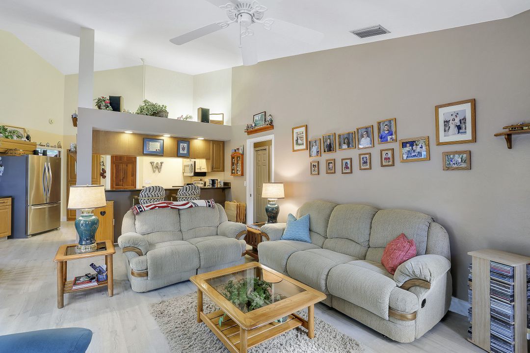 5980 Hidden Oaks Ln, Naples, FL 34119