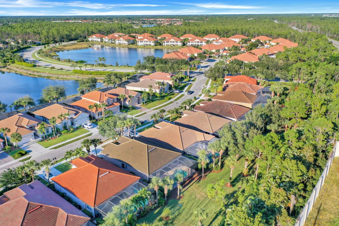 7826 Founders Cir, Naples, FL 34104