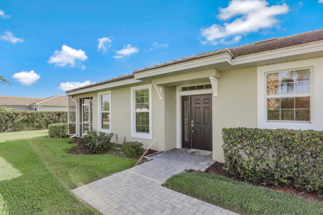 2657 Anguilla Dr, Cape Coral, FL 33991