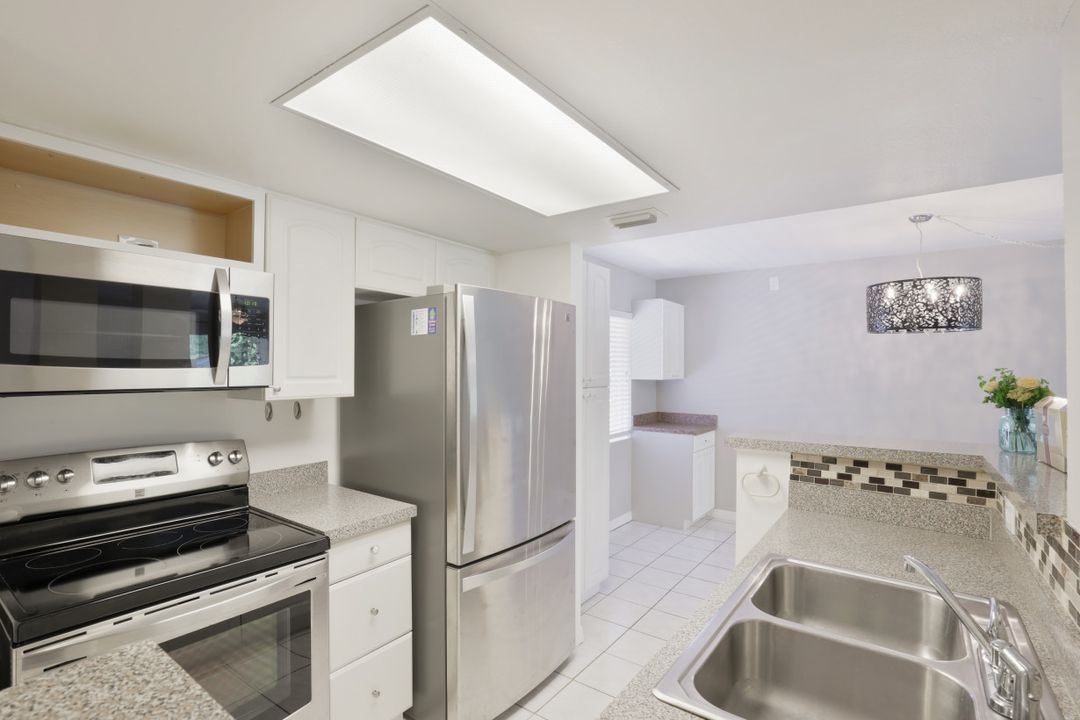 2366 E Mall Dr #205, Fort Myers, FL 33901