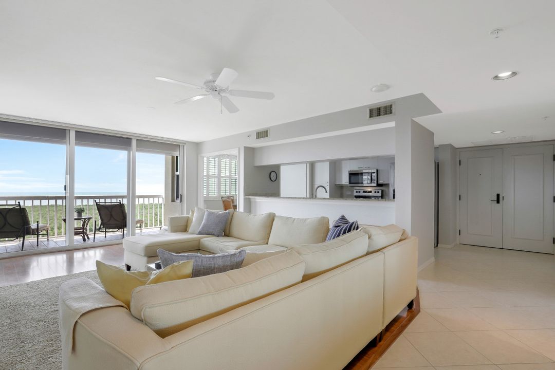 6573 Marissa Loop #1202, Naples, FL 34108