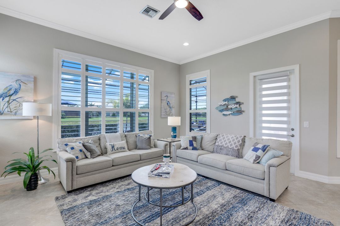 13853 Woodhaven Cir, Fort Myers, FL 33905