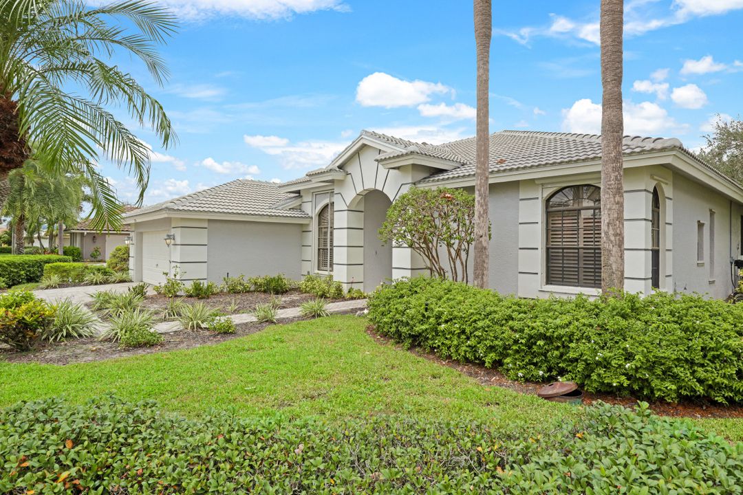 13291 Bridgeford Ave, Bonita Springs, FL 34135