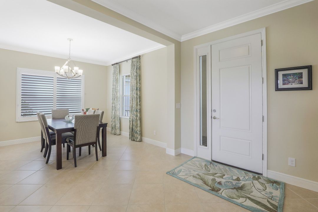 8542 Big Mangrove Dr, Fort Myers, FL 33908