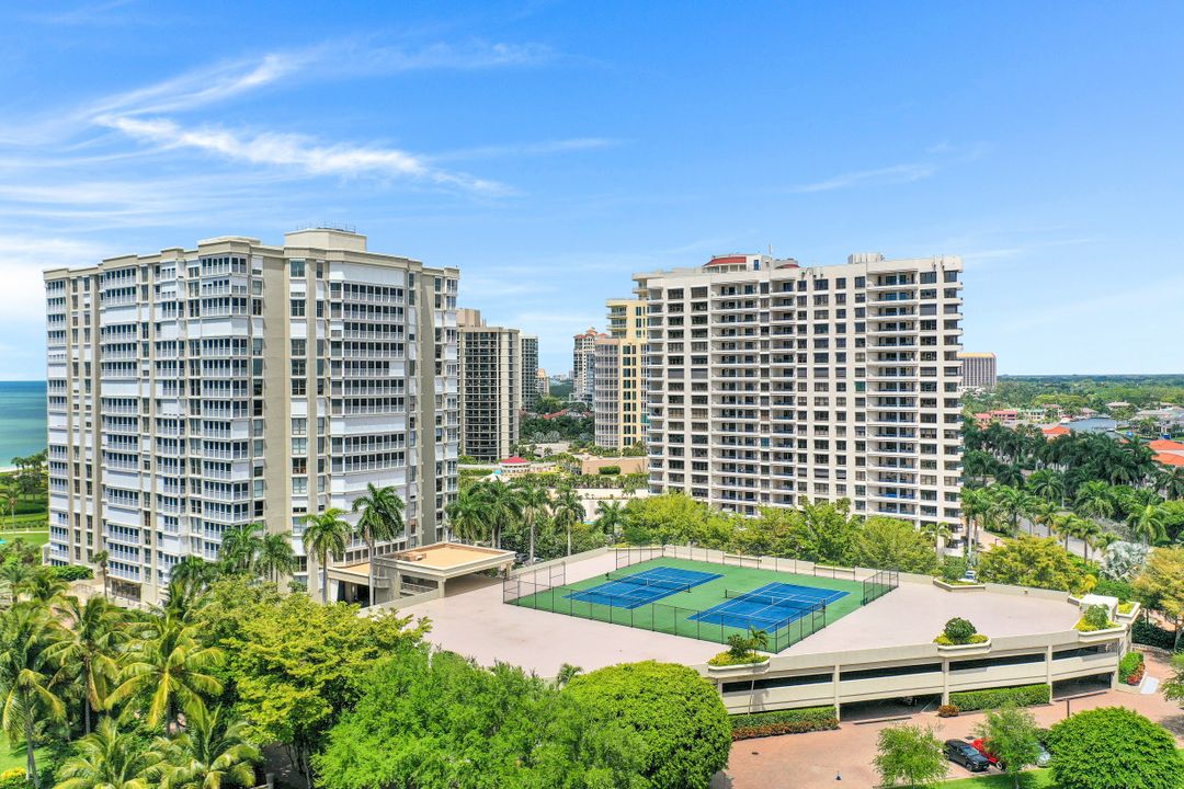 4401 Gulf Shore Blvd N #601, Naples, FL 34103