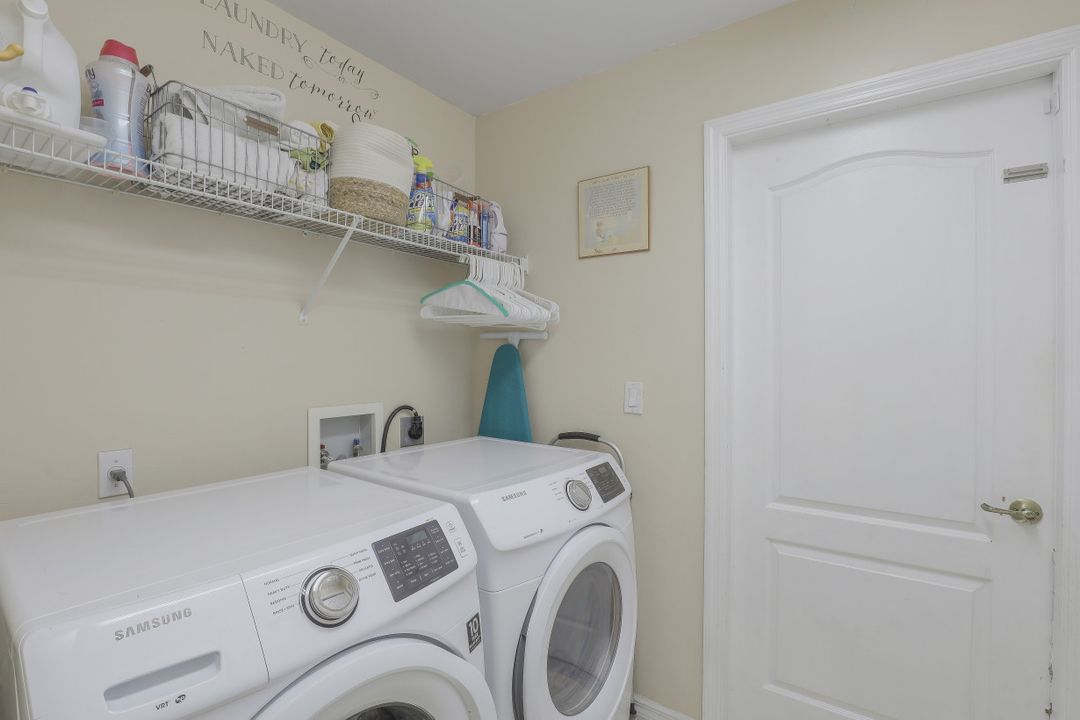 11588 Aron Ct, Estero, FL 33928