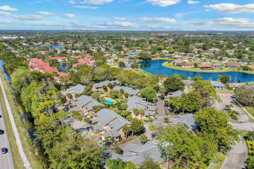 9589 Crescent Garden Dr #101, Naples, FL 34109