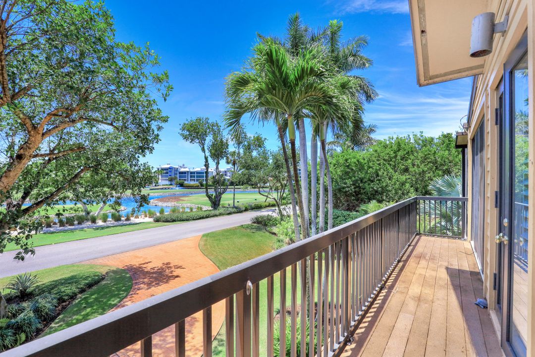 376 Leatherfern Ln, Marco Island, FL 34145