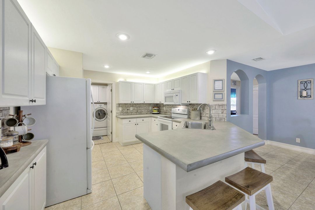 4604 Ida Ave S, Lehigh Acres, FL 33976