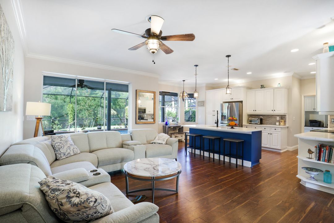 25251 Bay Cedar Dr, Bonita Springs, FL 34134