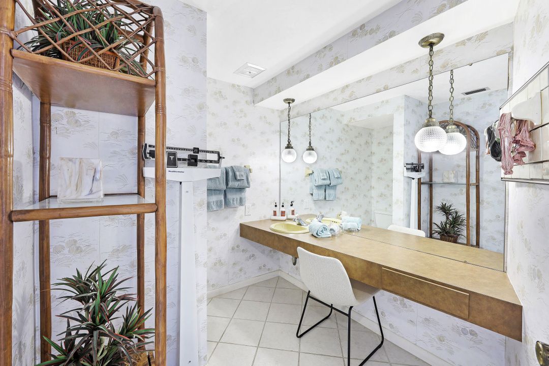 1585 Ludlow Rd, Marco Island, FL 34145