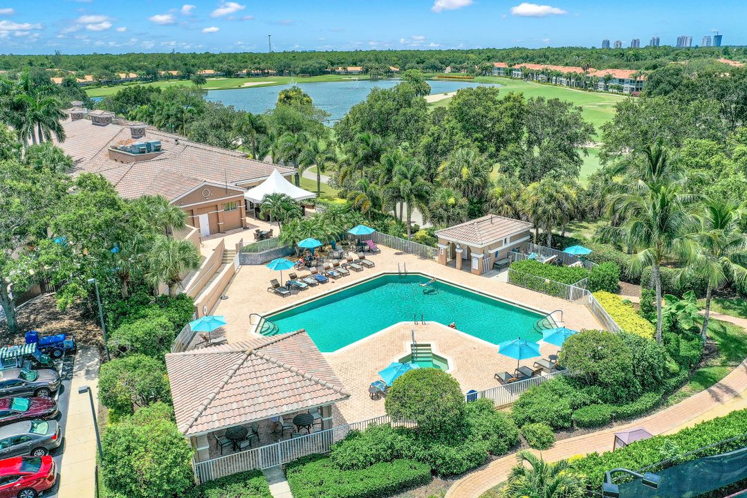 9224 Spring Run Blvd, Bonita Springs, FL 34135