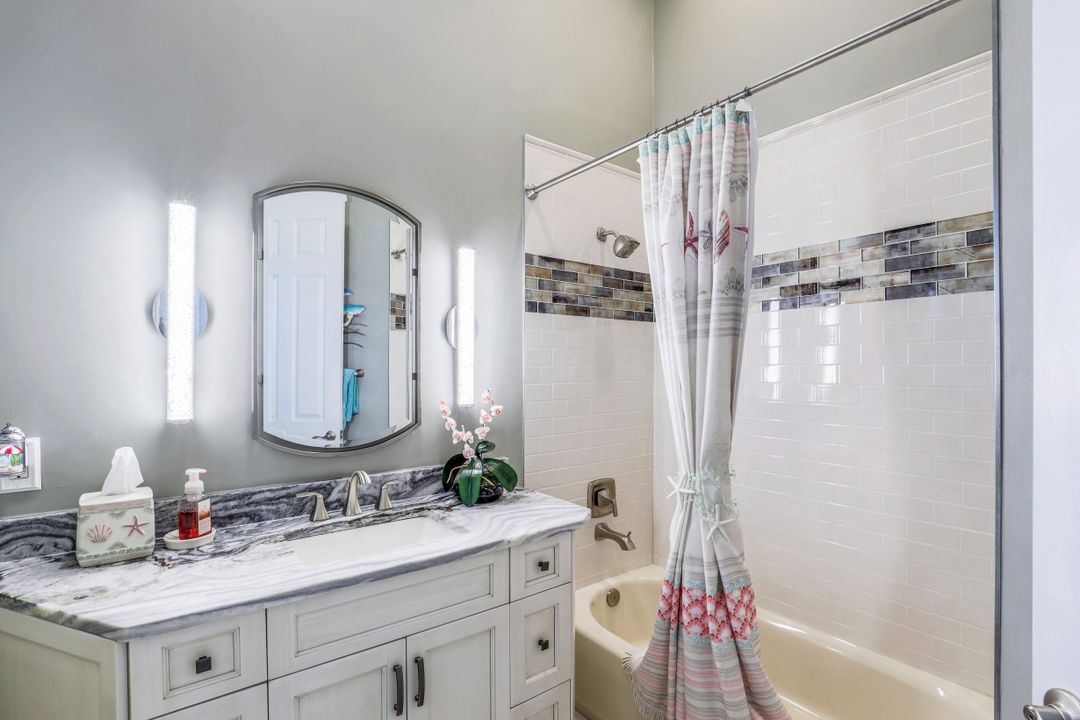 3770 Pelicans Nest Dr, Bonita Springs, FL 34134