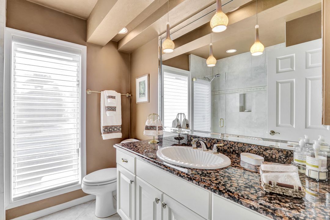 106 N Barfield Dr, Marco Island, FL 34145