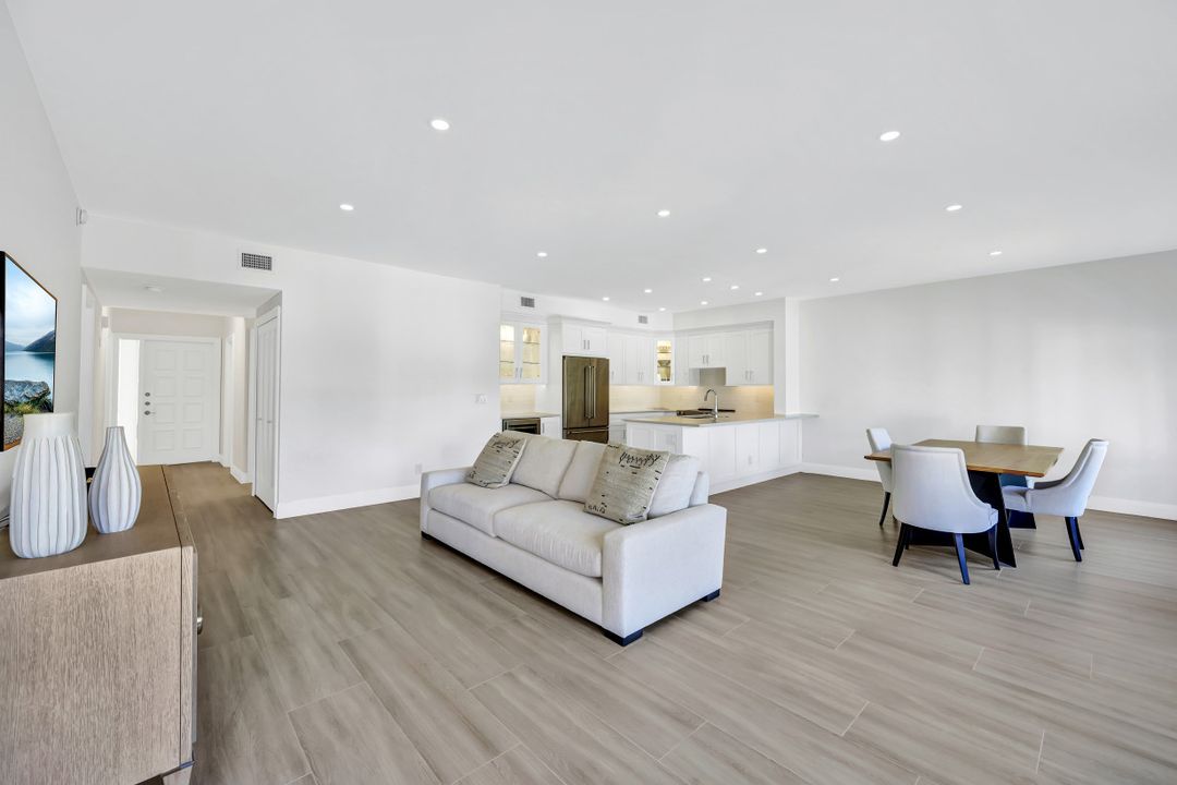 6770 Pelican Bay Blvd #235, Naples, FL 34108