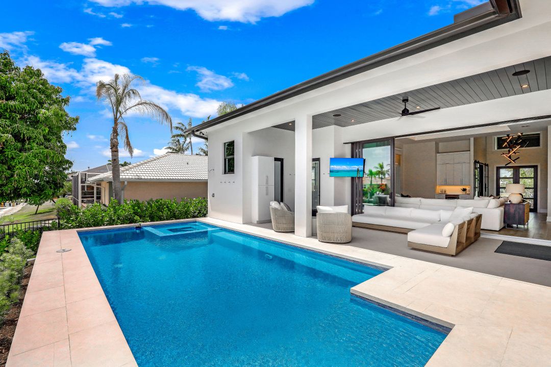 835 Old Marco Ln, Marco Island, FL 34145