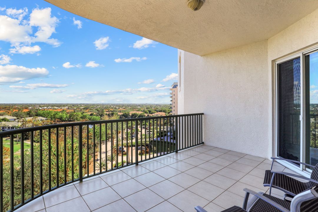 4811 Island Pond Ct #905, Bonita Springs, FL 34134